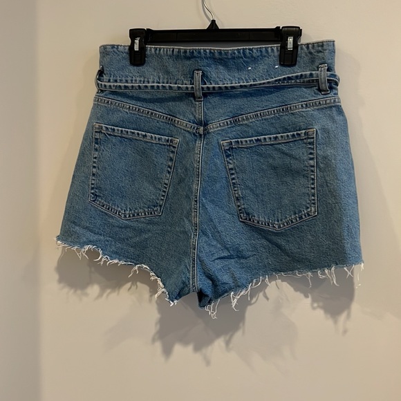 Garage High Waist Paperbag Tie Waist Raw Hem Jean Short  Women’s 31 - Picture 4 of 8
